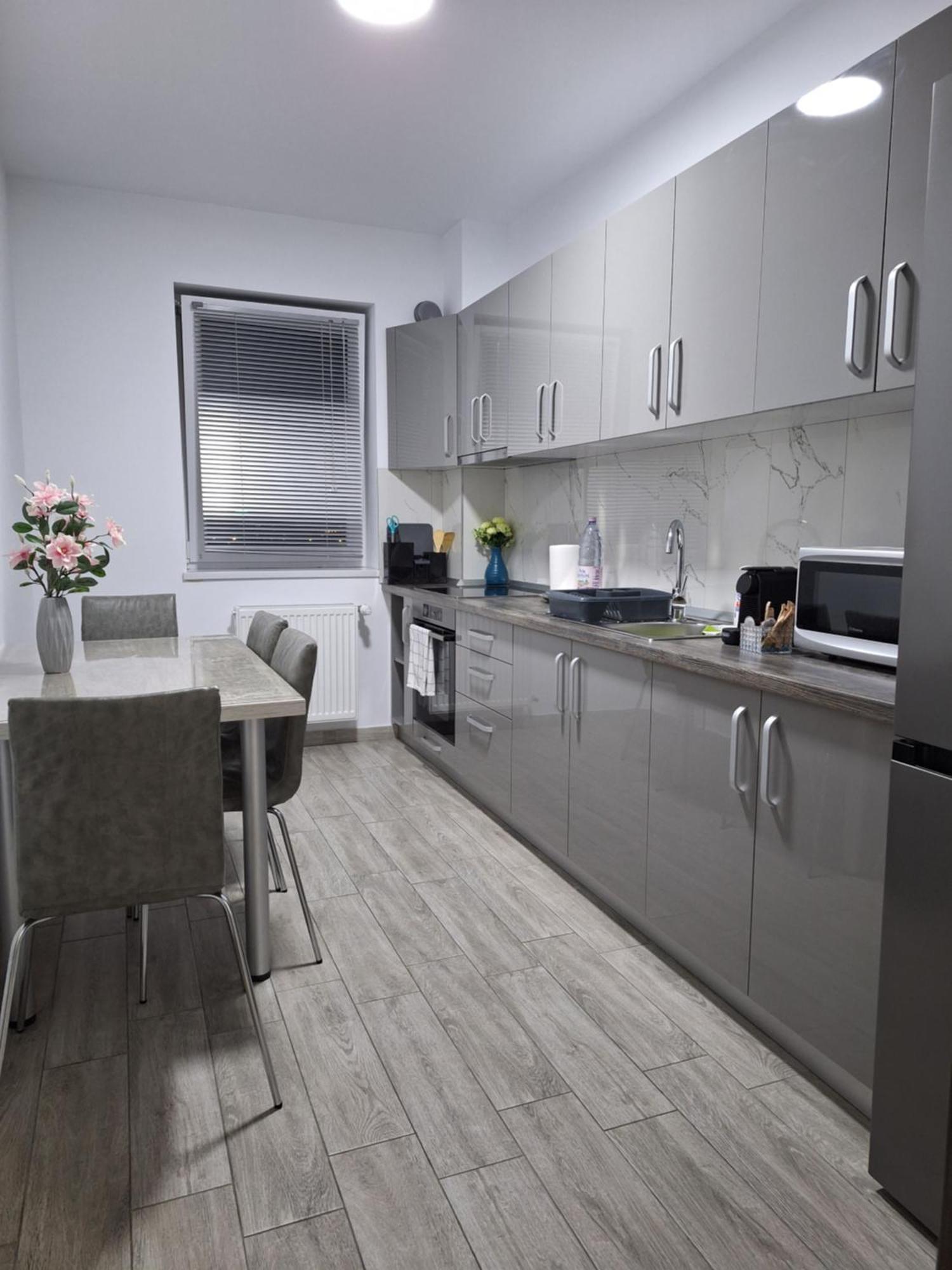 Peace House Apartment Oradea Luaran gambar